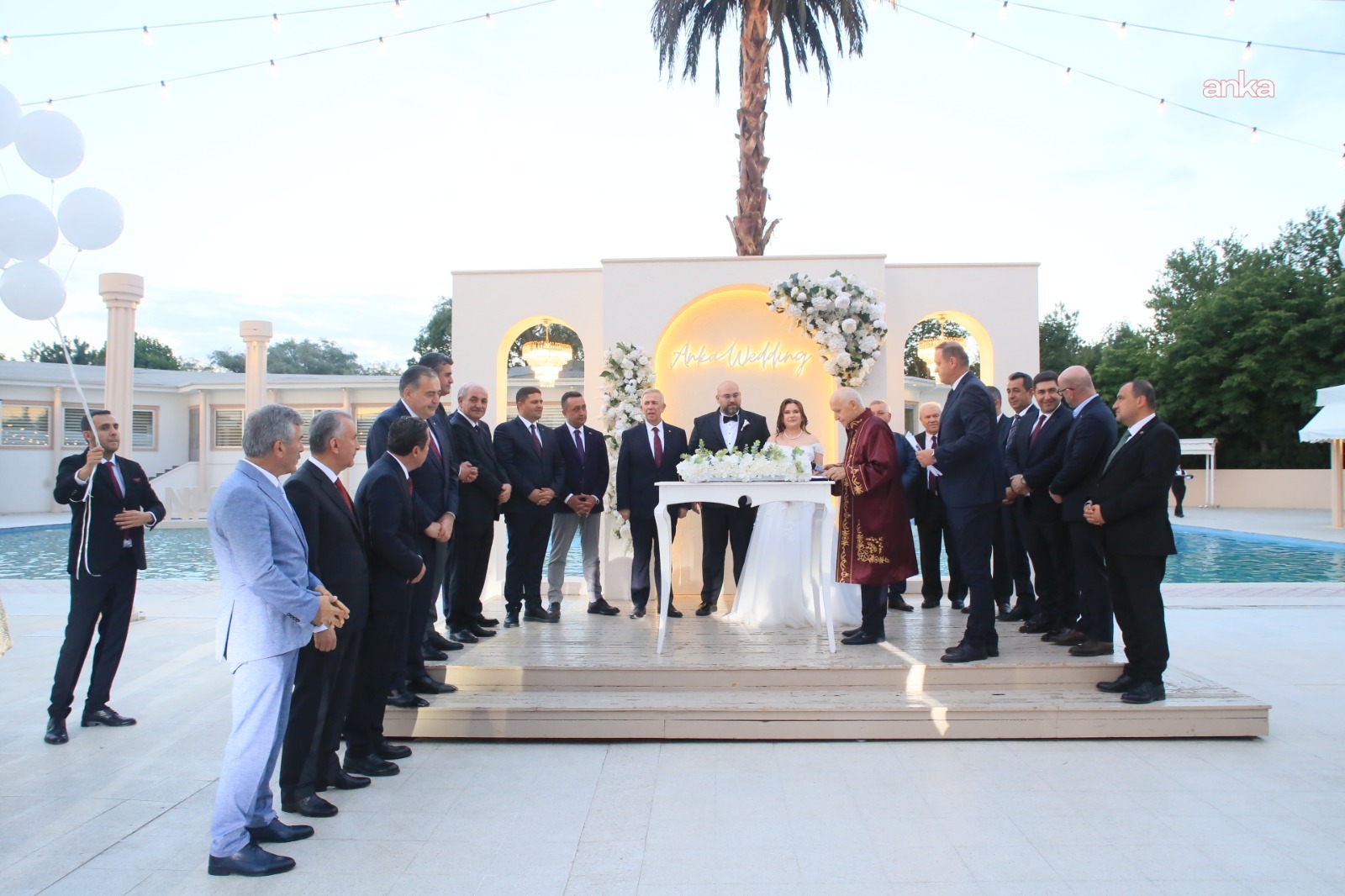 ABB Genel Sekreter Yardımcısı Tüzün'ün kızının düğününde CHP'li başkanlar buluştu