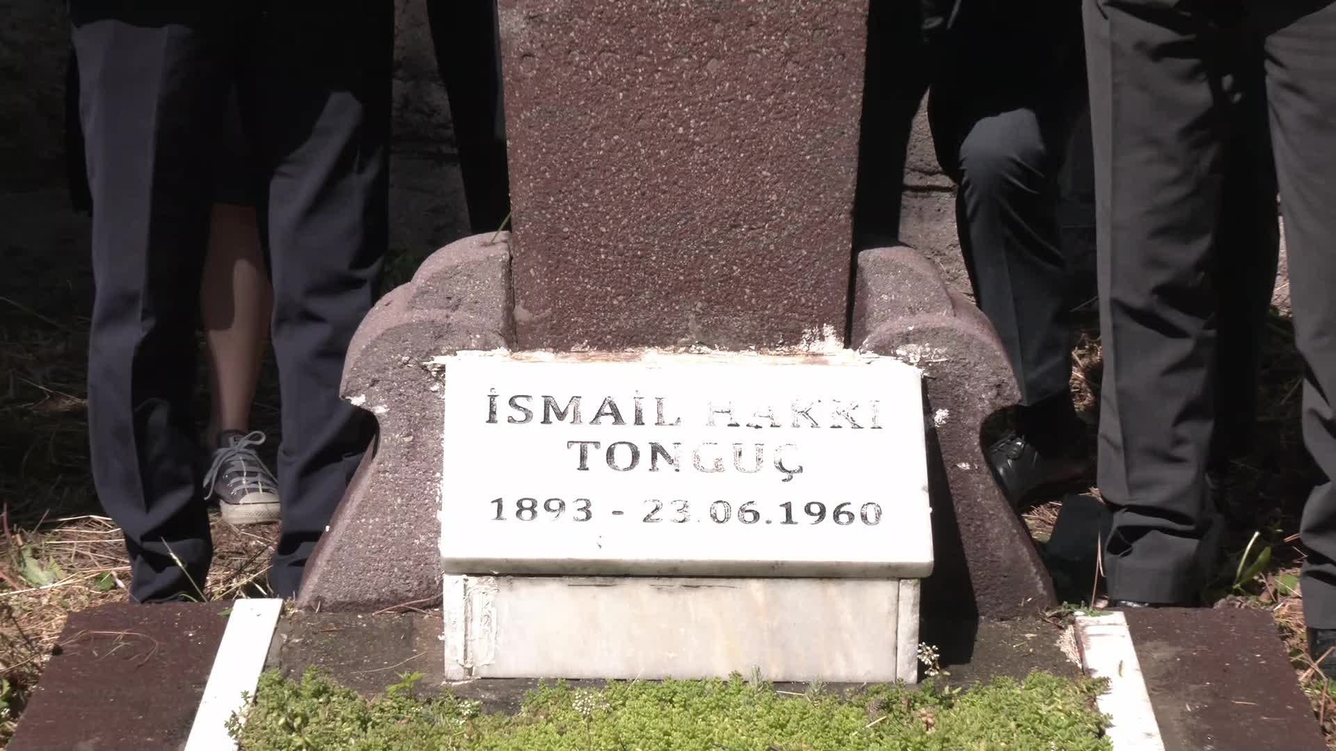 İsmail Hakkı Tonguç, mezarı başında anıldı… Suat Özçağdaş: İsmail Hakkı Tonguç ne ise Yusuf Tekin tam tersi