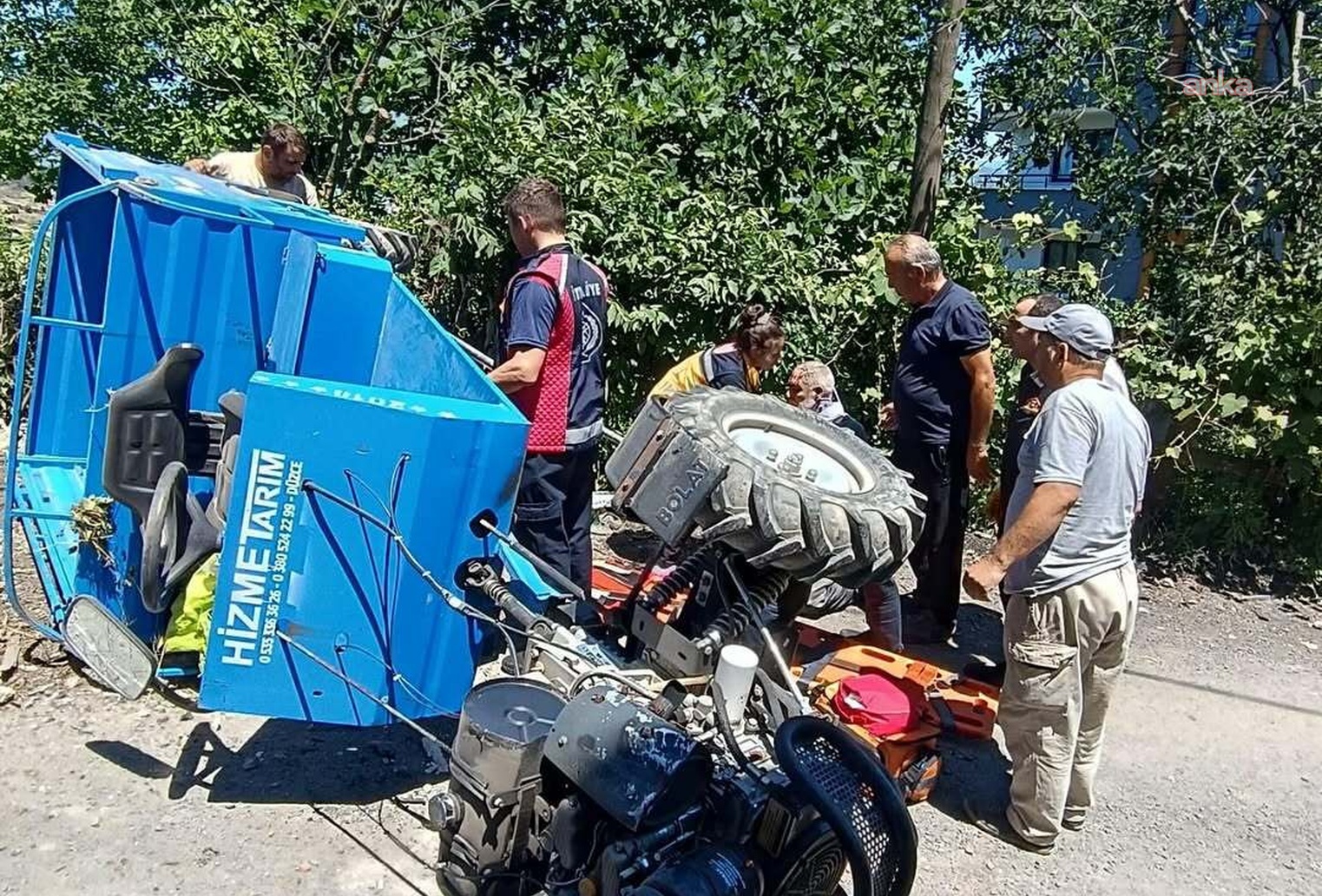Zonguldak'ta "pat pat" devrildi: 2 yaralı
