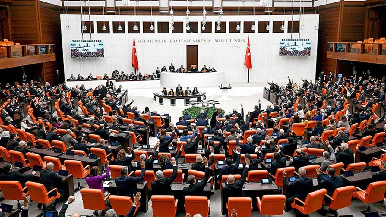12. Yargı Paketi komisyondan geçti: Yargıtay düzenlemesi çıkarıldı, IBAN maddesi eklendi