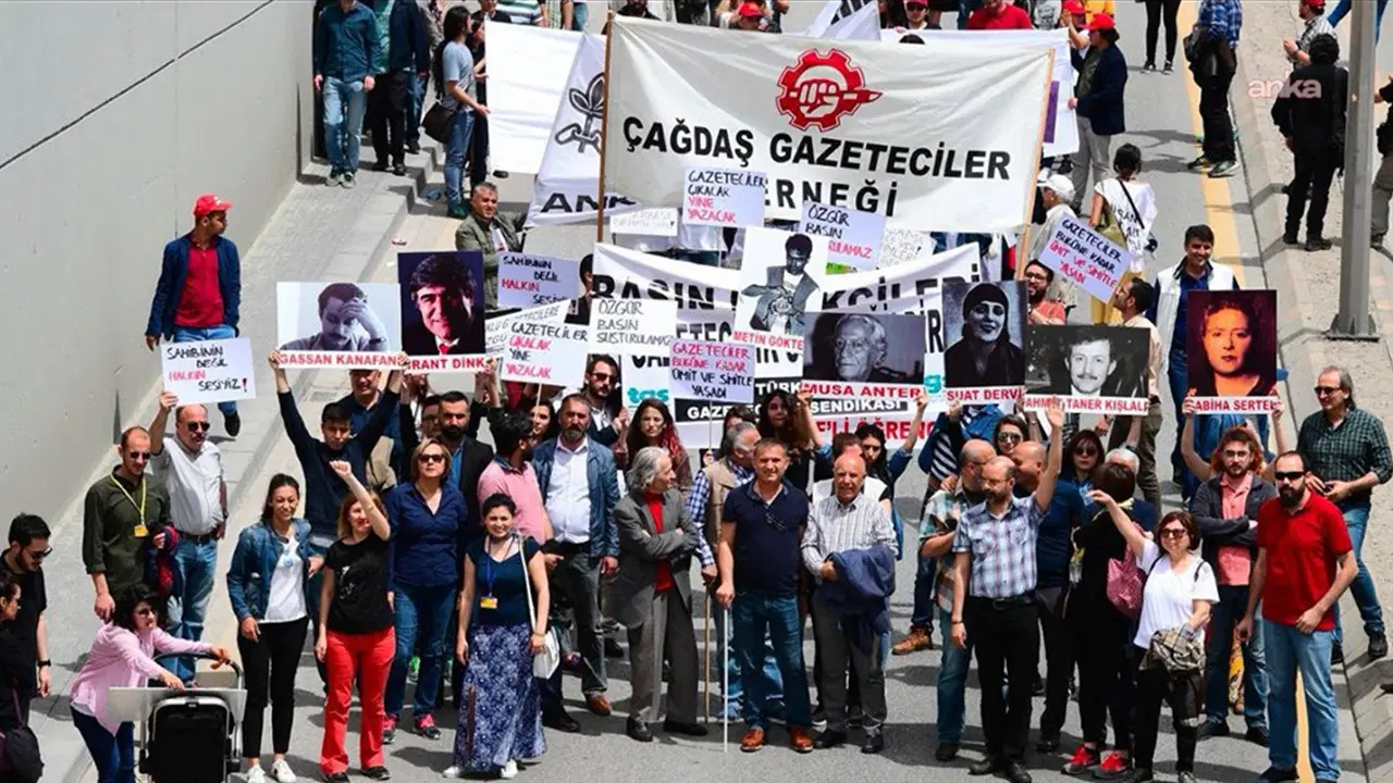 Cumhuriyet de aralarında... ÇGD'den 'NATO Zirvesi' tepkisi: 'Basına yönelik ayrımcı uygulamayı kınıyoruz'