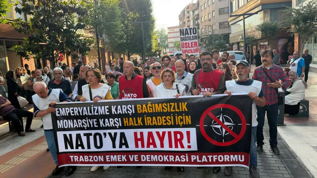 Trabzon'da NATO eylemi: 'Hak arayan emekçilere barikat kuruluyor'