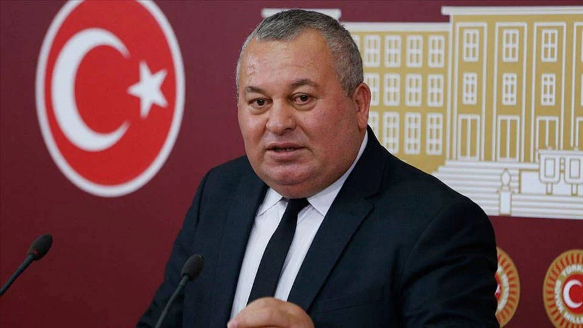 CHP'li Enginyurt'tan Adalet Bakan Yardımcısı'na tepki: Orası babanın özel makamı mı?