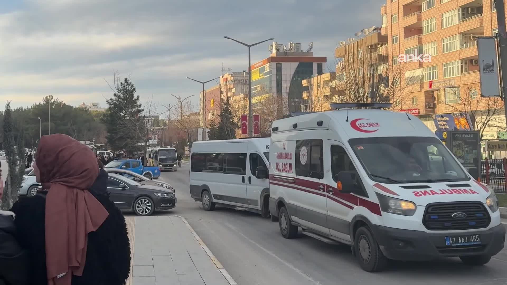Mardin’de şarampole devrilen araçtaki 7 kişi yaralandı