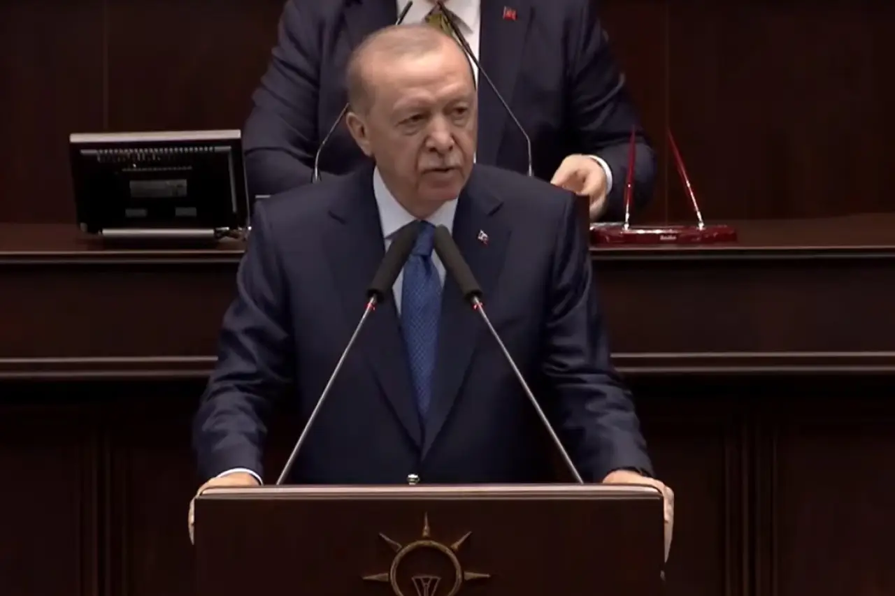 Erdoğan İl Başkanları Toplantısında konuşuyor: “Huzur arayan AK Partide siyaset yapmayı arzu ediyor”