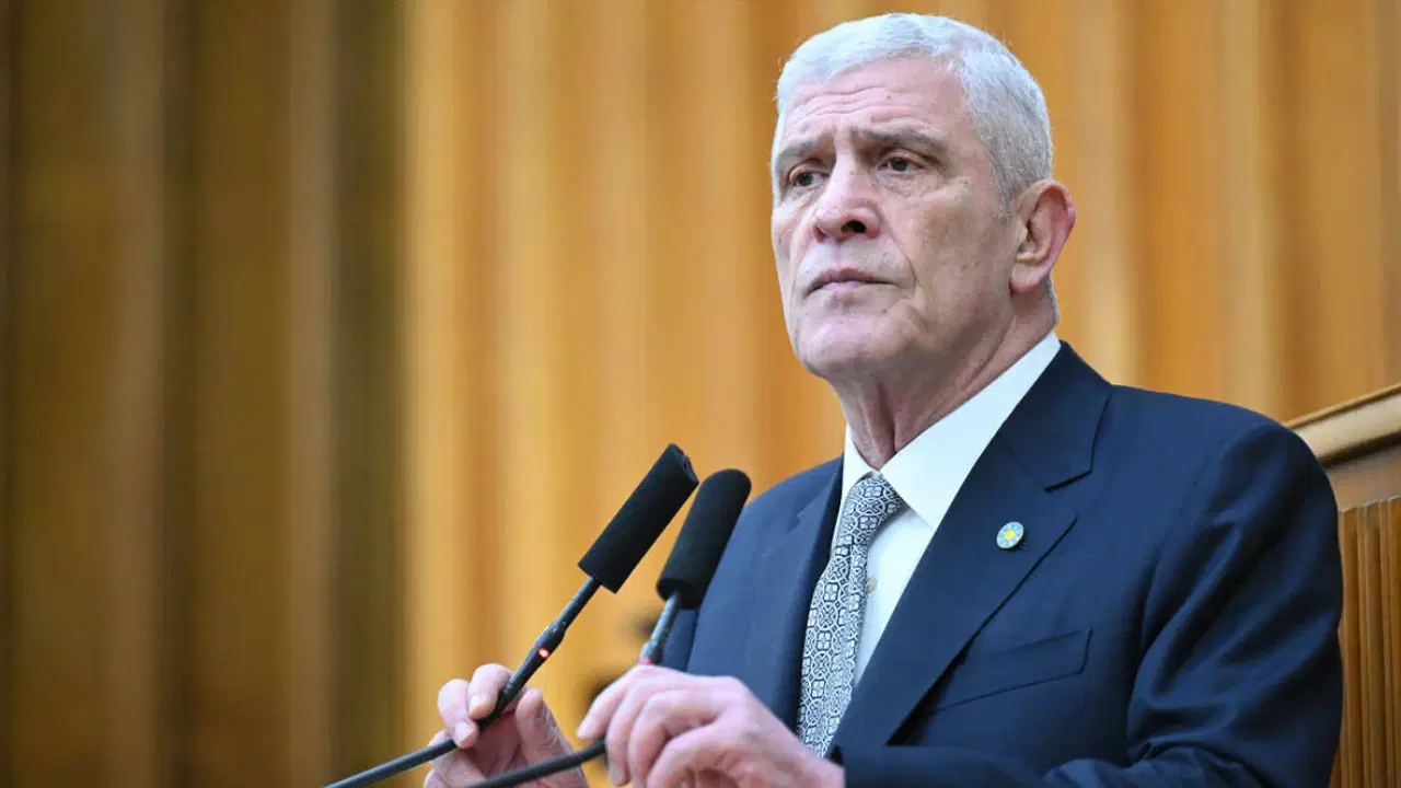 Müsavat Dervişoğlu'ndan ‘siyasi transferlere’ tepki: ‘Açığınız varsa siyaseti bırakın’