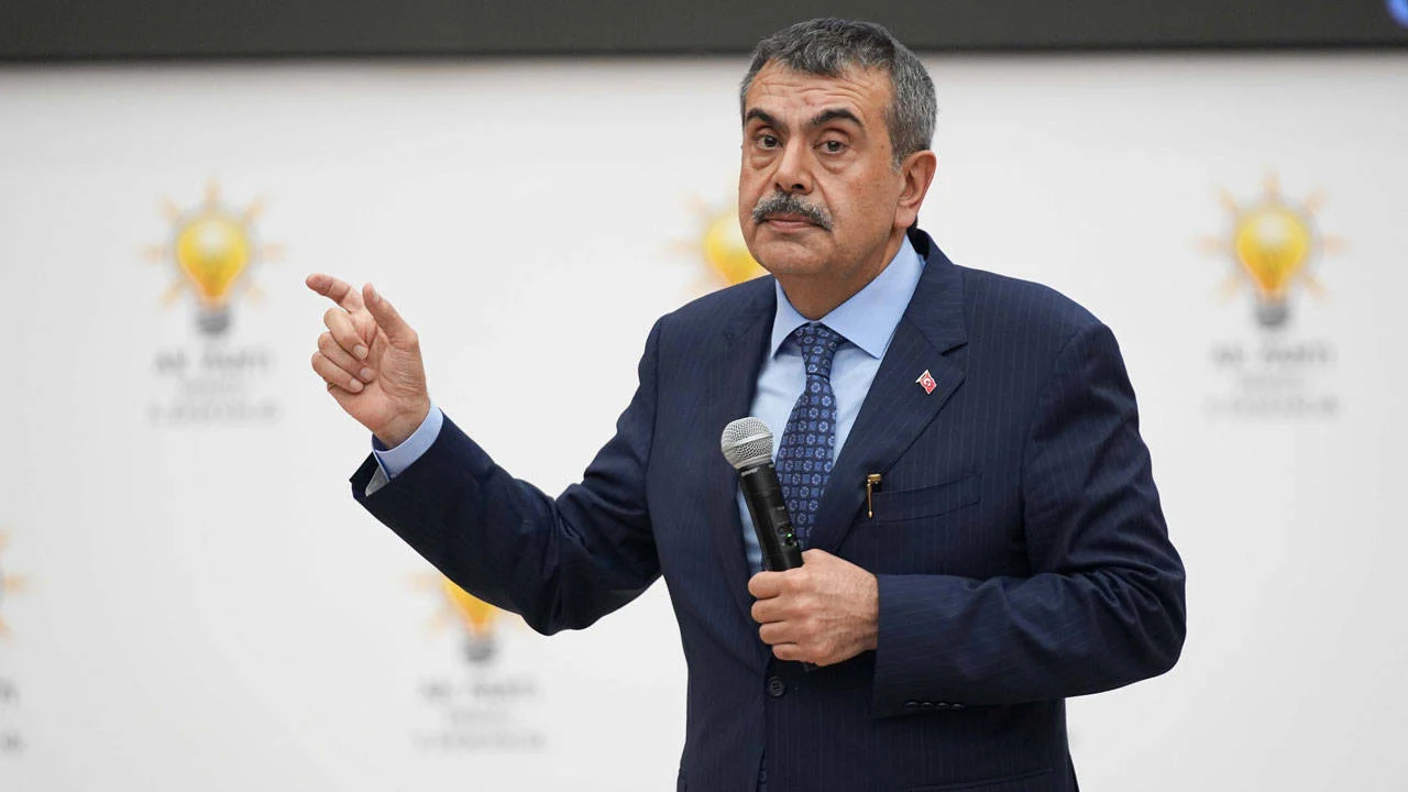 Yusuf Tekin açlık grevindeki öğretmenlerle ilgili ilk kez konuştu