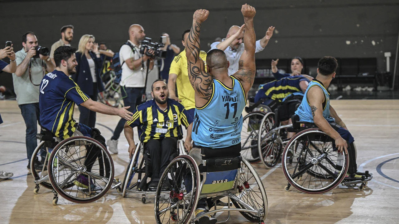 Tekerlekli Sandalye Basketbol Süper Ligi’nde şampiyon Fenerbahçe