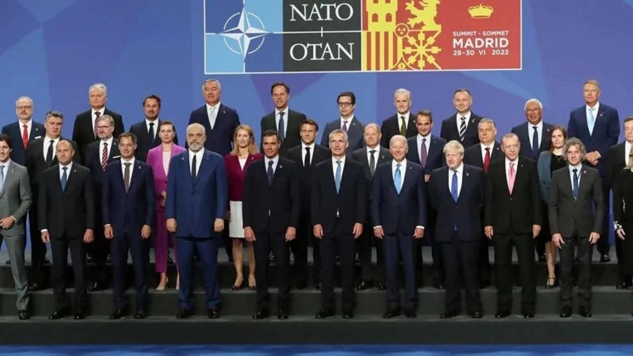 NATO Zirvesi'ne giderken: 'Yetenekli müttefik' gelecek hesabında