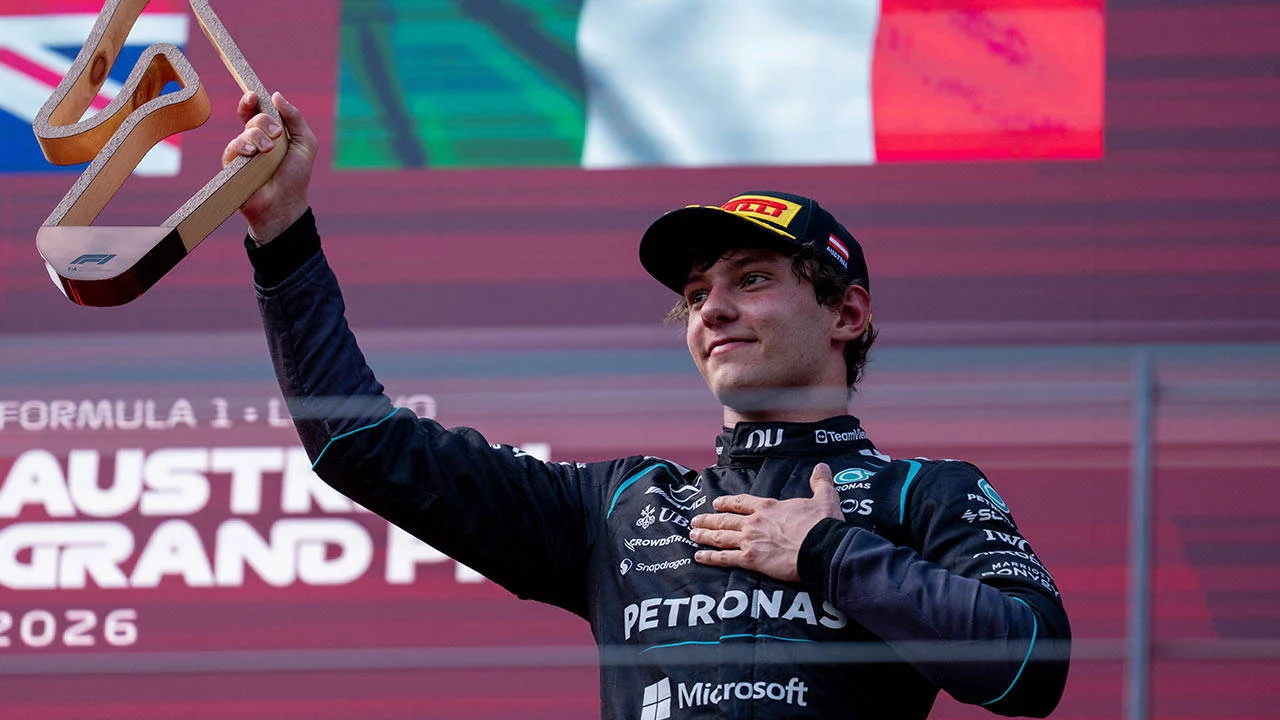 Formula 1 Britanya Grand Prixisi'nde sprint yarışın galibi Kimi Antonelli