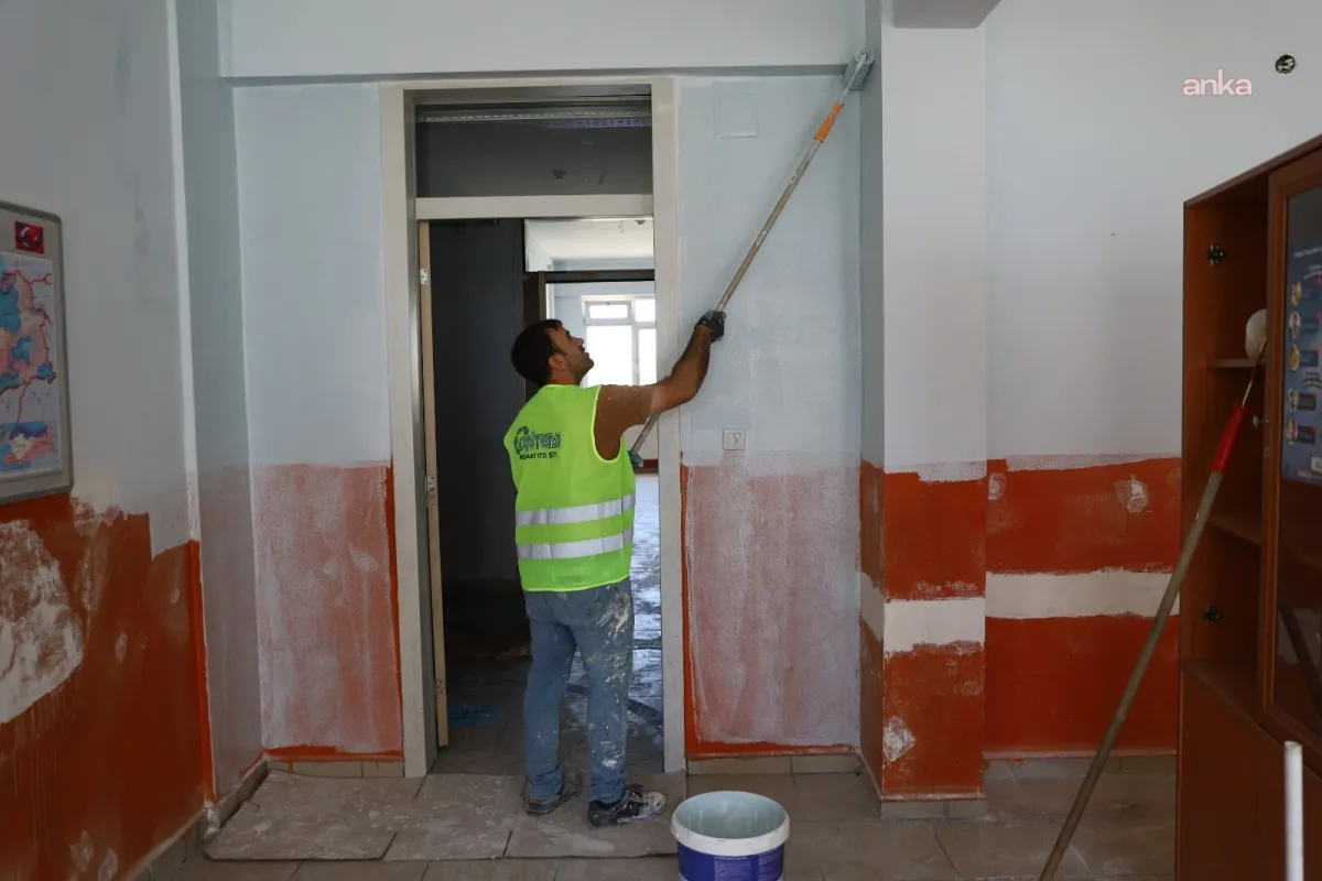 Bursa Büyükşehir Belediyesi'nden okullarda bakım ve onarım