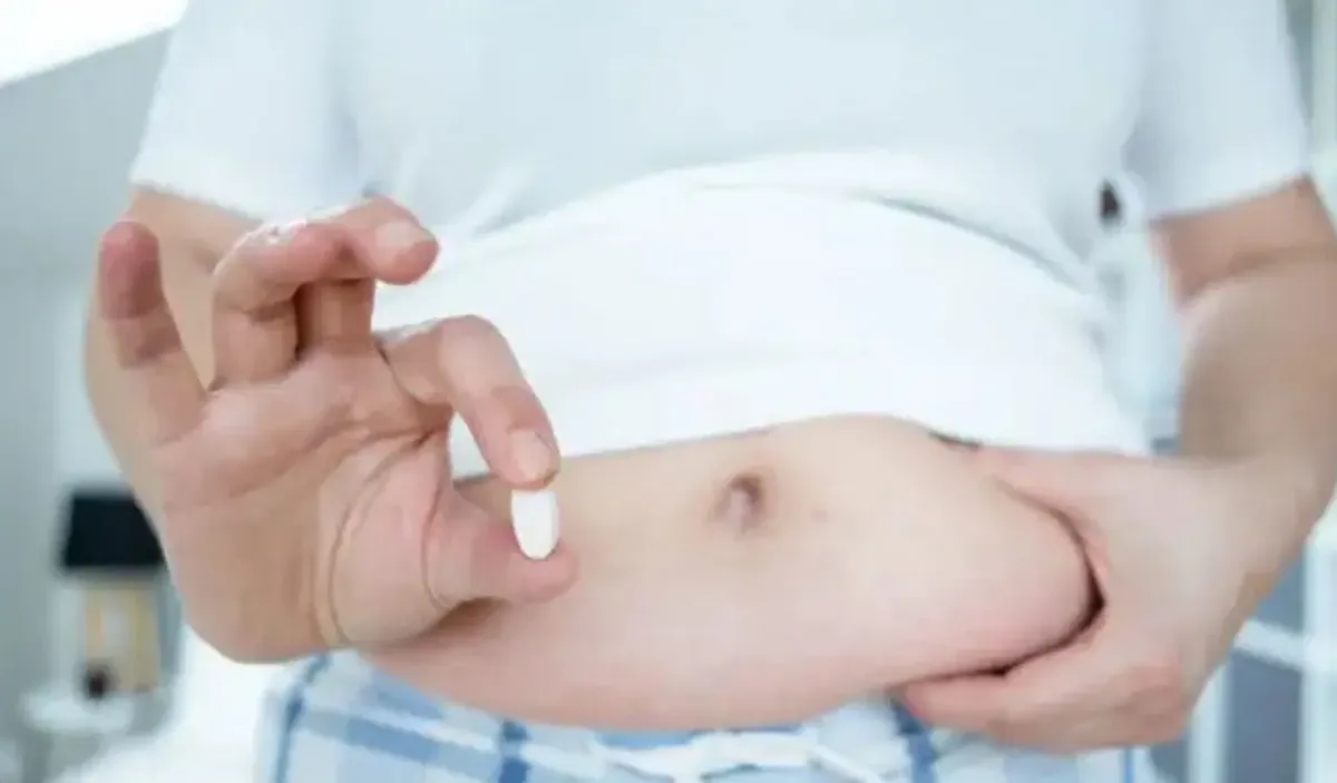 Obezite tedavisinde yeni dönem: Kilo verme hapı satışa çıktı uzmanlar karaborsa uyarısı yaptı