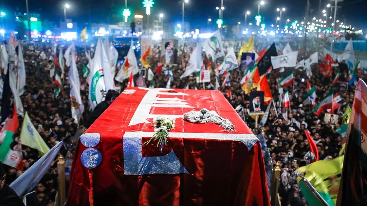 Hamaney için Irak'ın Kerbela kentinde cenaze töreni