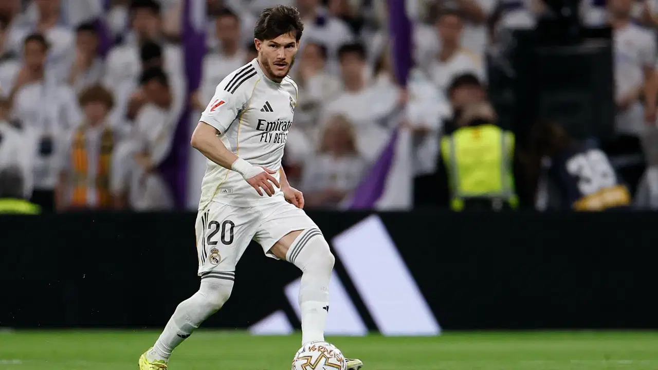 Fran Garcia resmen Real Betis'te