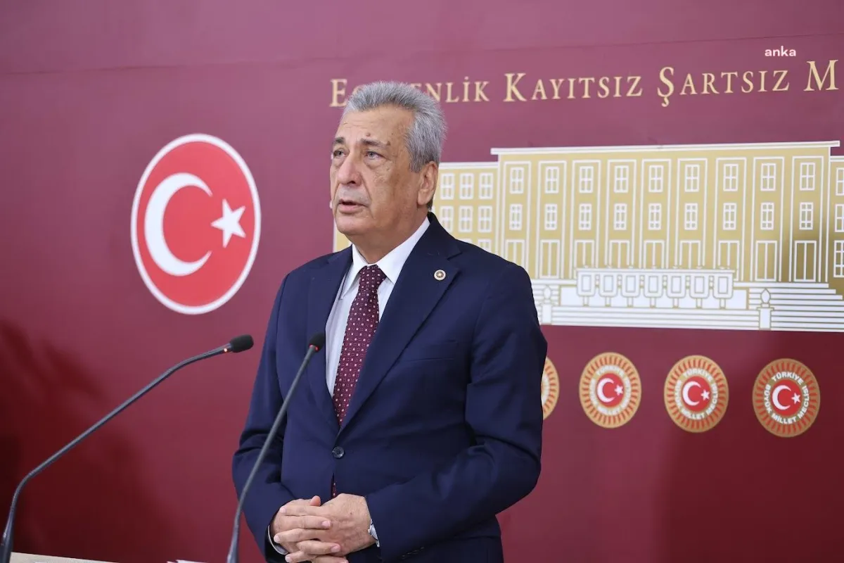 CHP'li Öztürkmen: "Trump'a 'dostum' diyenden, Filistin'e dost olmaz"