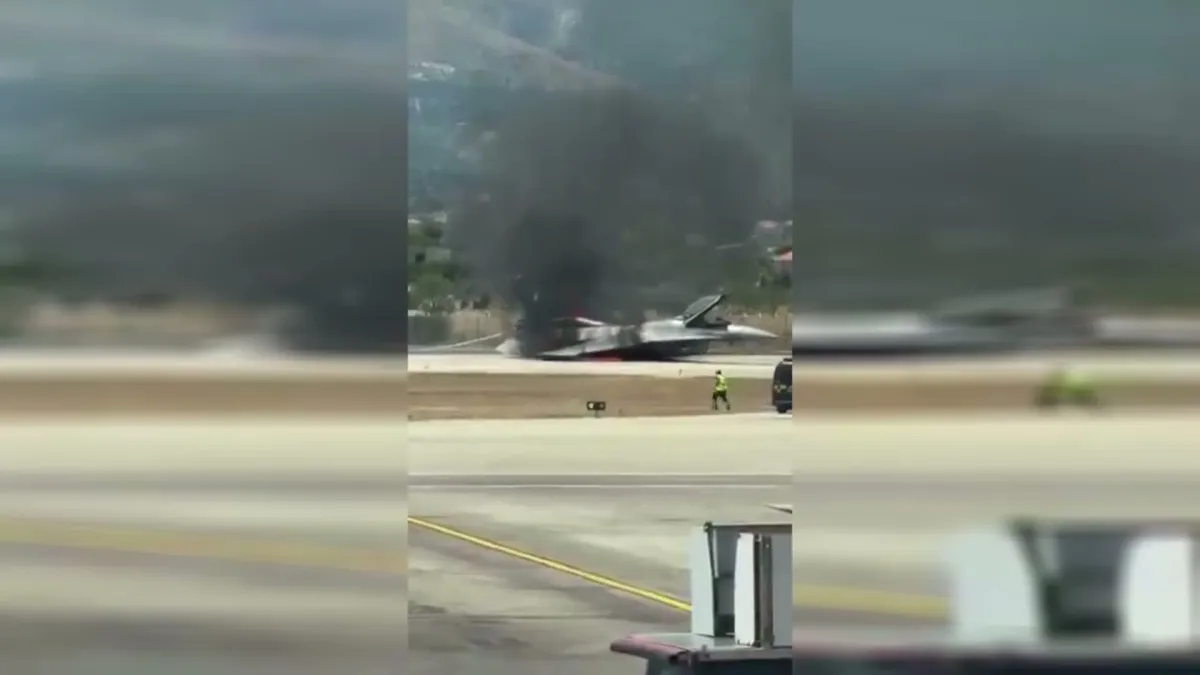Yunanistan'a ait F-16 savaş uçağı Zakintos Adası'na acil iniş yaptı