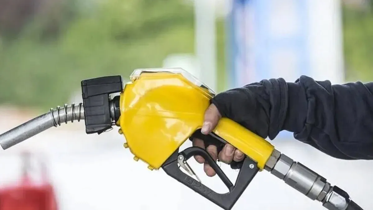 Akaryakıtta yeni gelişme: Motorine indirim bekleniyor