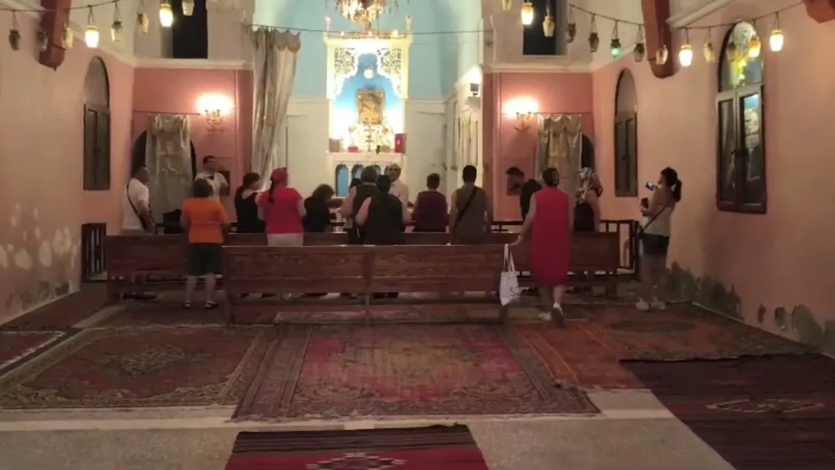 Derik’teki Surp Kevork Ermeni Kilisesi’ni, Ermenistan’dan gelen kafile ziyaret eti