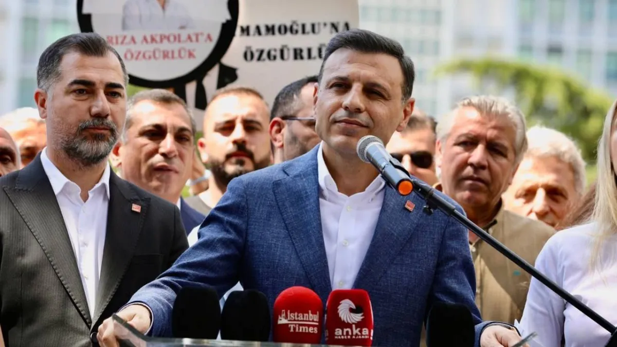 CHP'nin seçilmiş İstanbul İl Başkanı Özgür Çelik: “Bizim makamımız meydanlar, sokaklar, pazarlardır”
