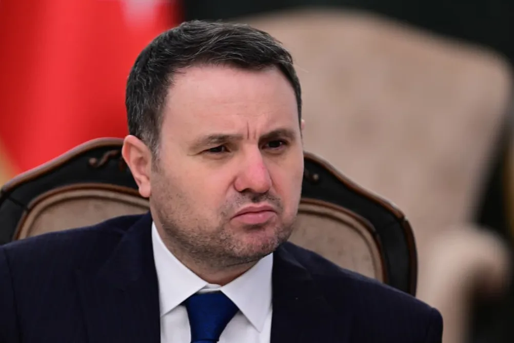 Ahbap operasyonunun ardından Akın Gürlek'ten Kızılay reklamı