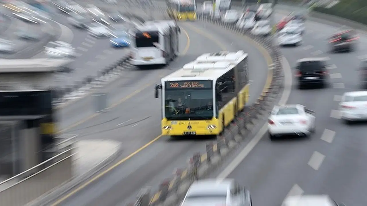 15 Temmuz Çarşamba İstanbul İETT, otobüs, metro toplu taşıma ücretsiz mi, bedava mı?