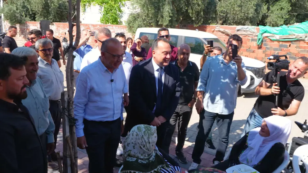 Turgutlu Belediye Başkanı Akın, Tandır Evi’nde vatandaşlarla buluştu