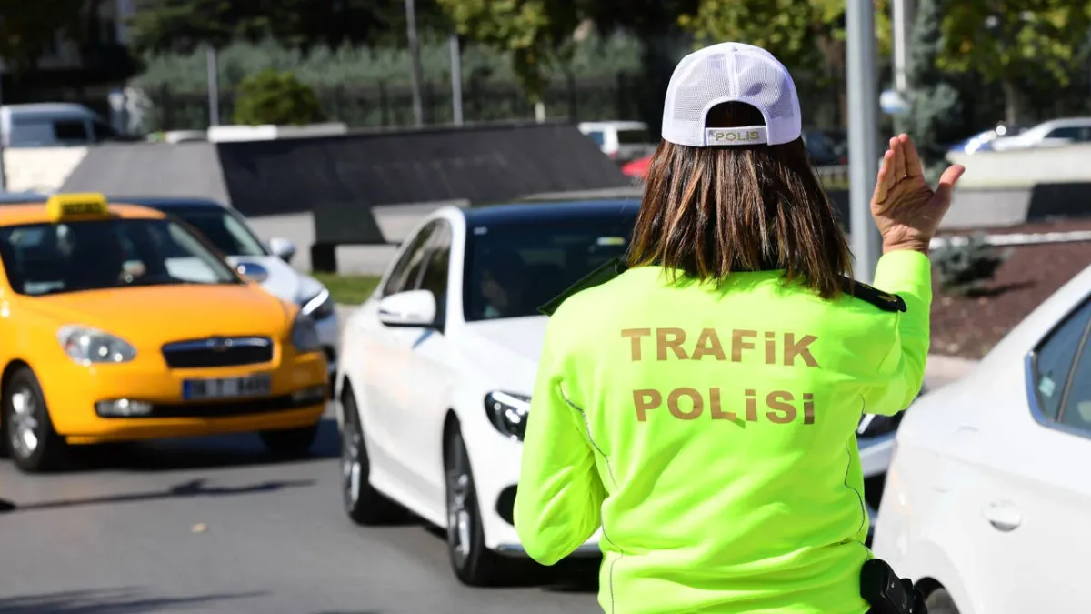İstanbul'da yarın Boğaziçi Köprüsü ve bazı yollar trafiğe kapatılacak