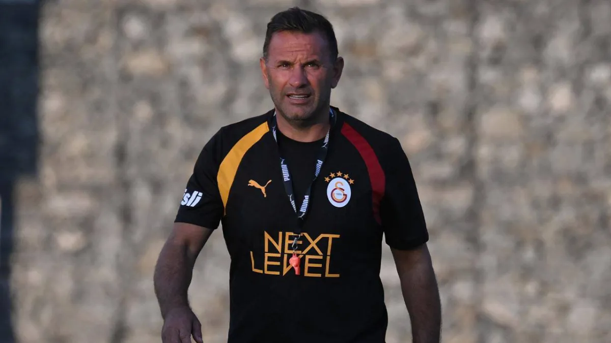 Okan Buruk: "Icardi'ye teklif yaptık, kararını bekliyoruz"