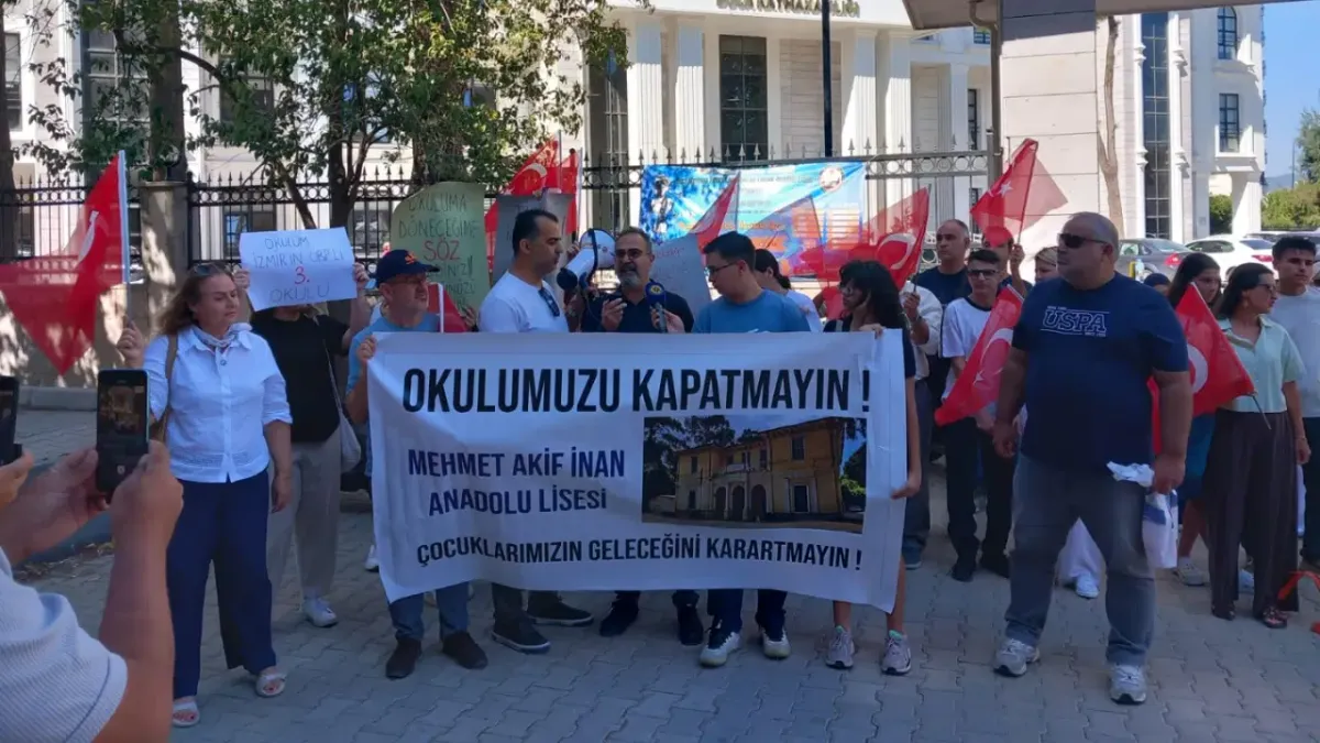 Buca Mehmet Akif İnan Anadolu Lisesi velilerinden "Okulumuzu geri istiyoruz" çağrısı