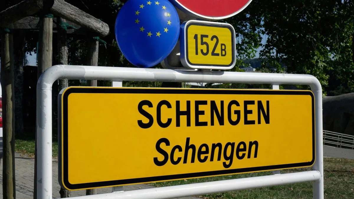 Schengen için "güvenilir kişiler" formülü masada: Kimler 5 yıllık vize alabilecek?