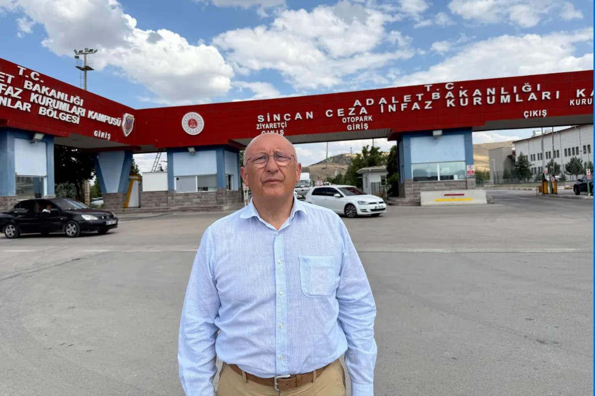 CHP'li Çakırözer NATO tutukluları ile görüştü: Bu hukuksuzluk derhal son bulsun