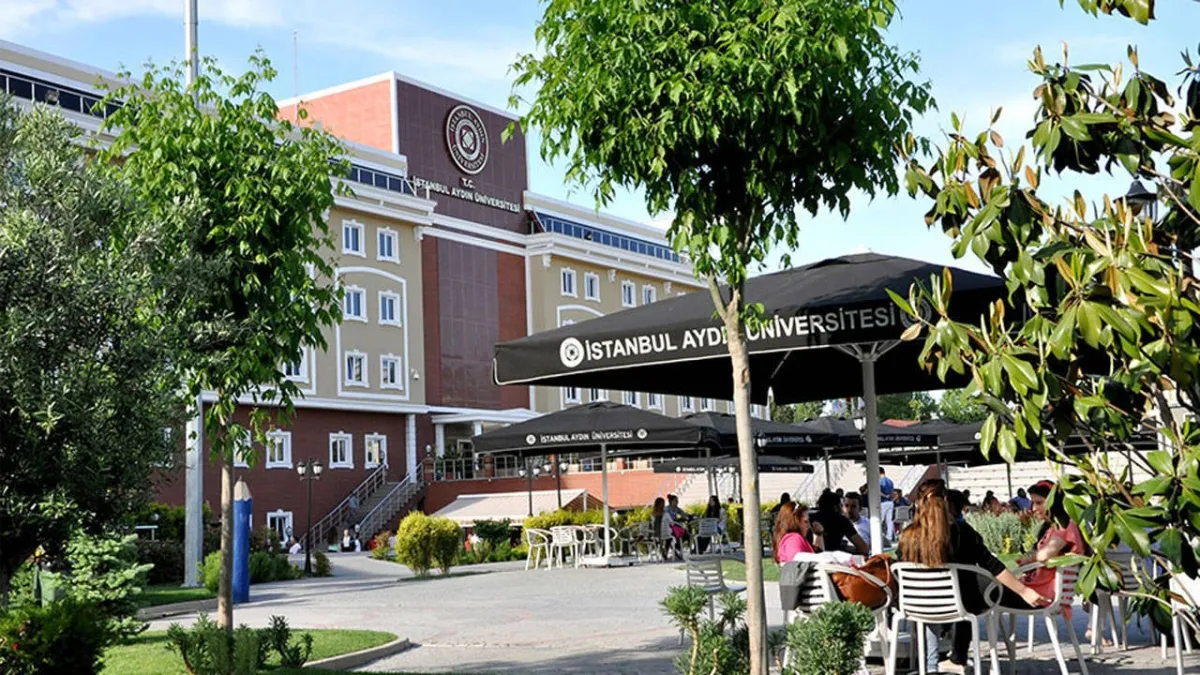 İstanbul Aydın Üniversitesi’nde 100'e yakın akademisyen işten çıkarıldı