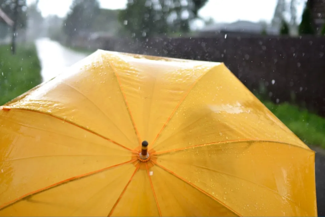 Sağanak ve fırtına aynı anda geliyor: Meteoroloji'den iki bölge için sert hava uyarısı