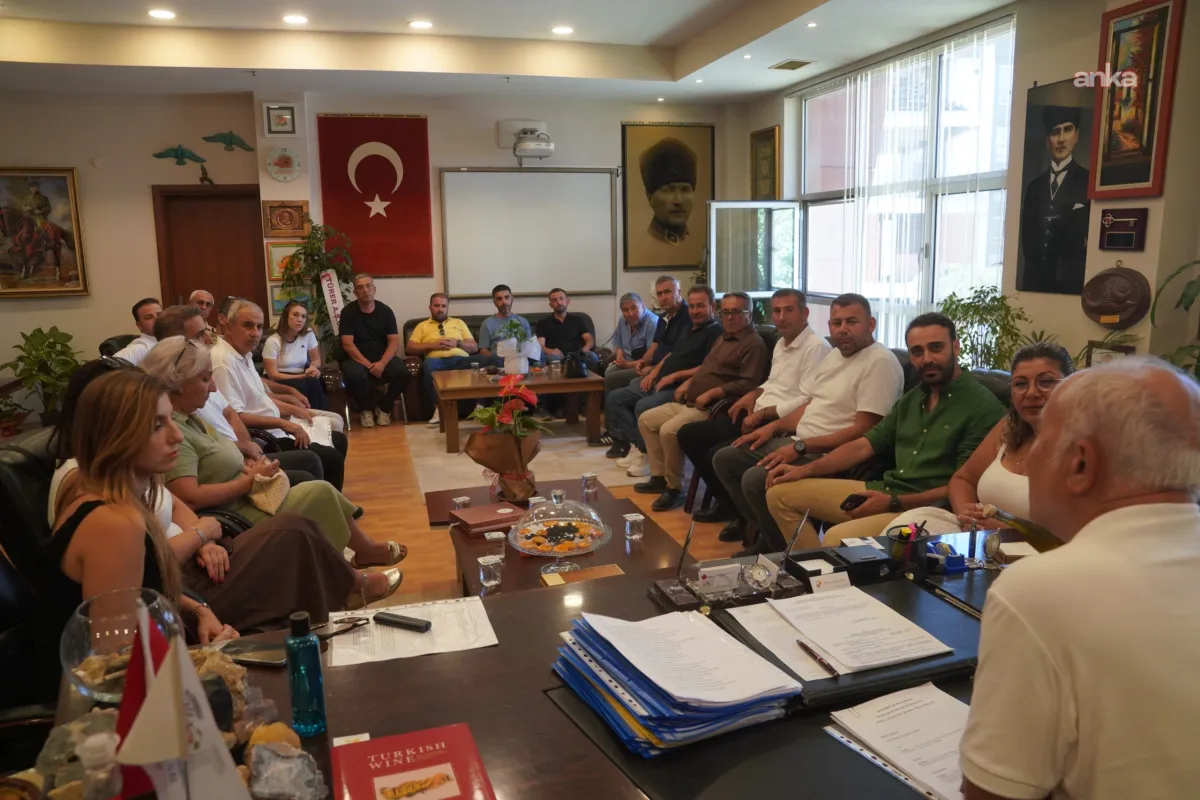 Seferihisar Belediye Başkan Vekili Gümüş, mahalle muhtarlarını ağırladı