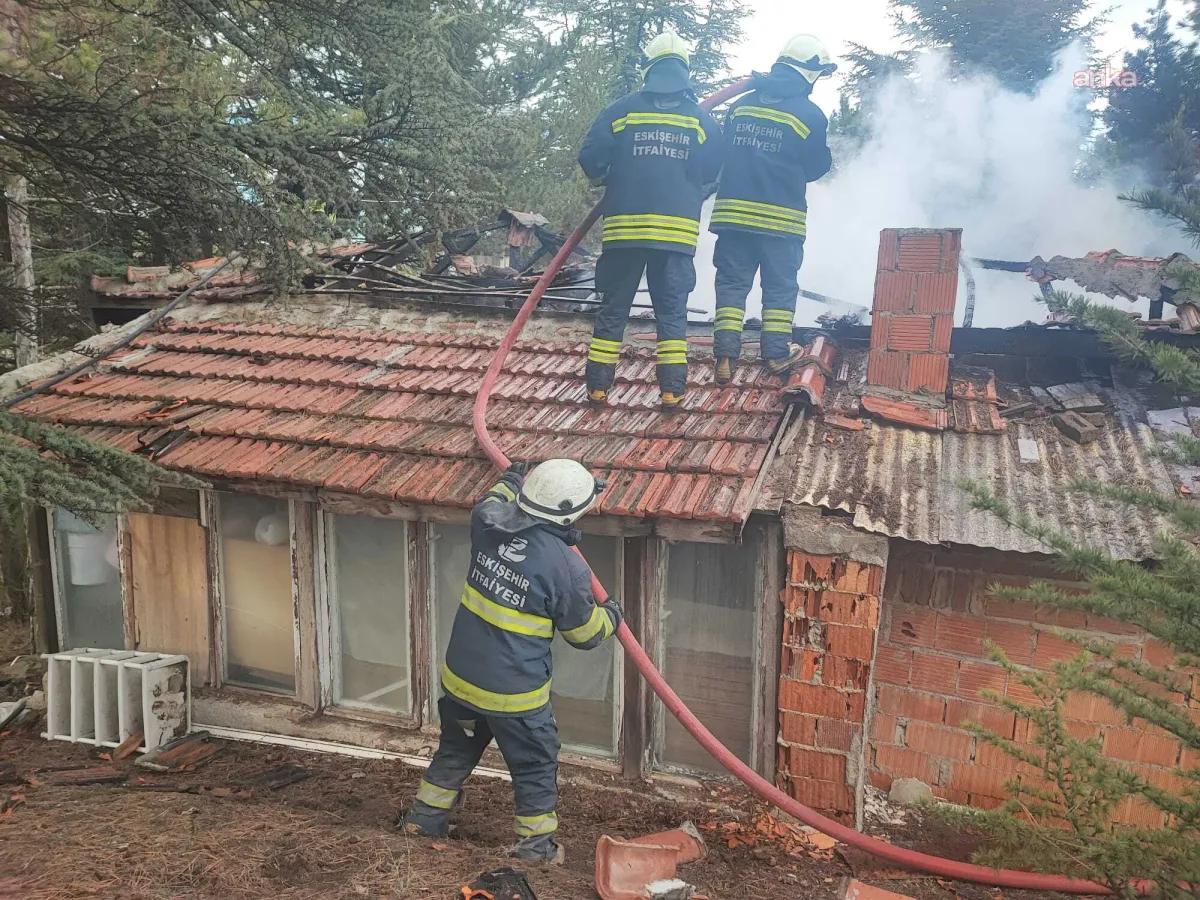 Eskişehir Büyükşehir Belediyesi İtfaiyesi,  yılın ikinci çeyreğinde 526 yangına müdahale etti