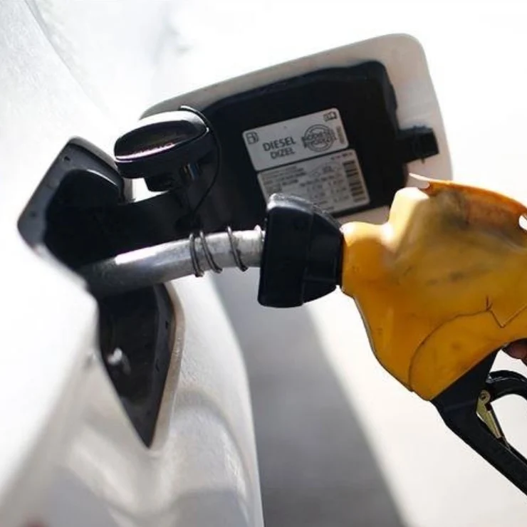 Benzine bir, motorine 3,90 lira zam bekleniyor