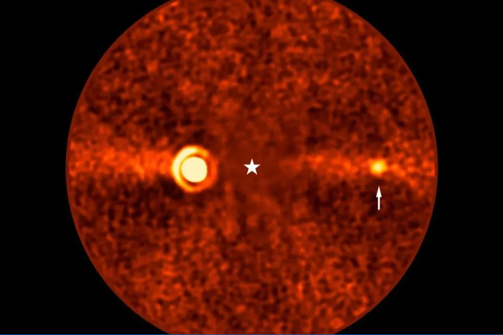 Astronomlar tesadüfen keşfetti: Dünya'dan görüntülenen en sönük gezegen ortaya çıktı