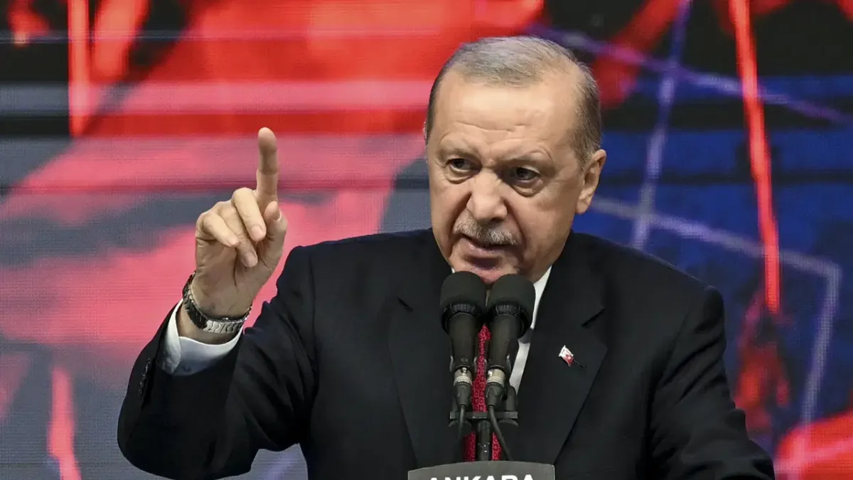 Erdoğan: 'Bize ömür biçenlere, sesleniyorum; cesurlar bir gün, korkaklar ise her gün ölür'