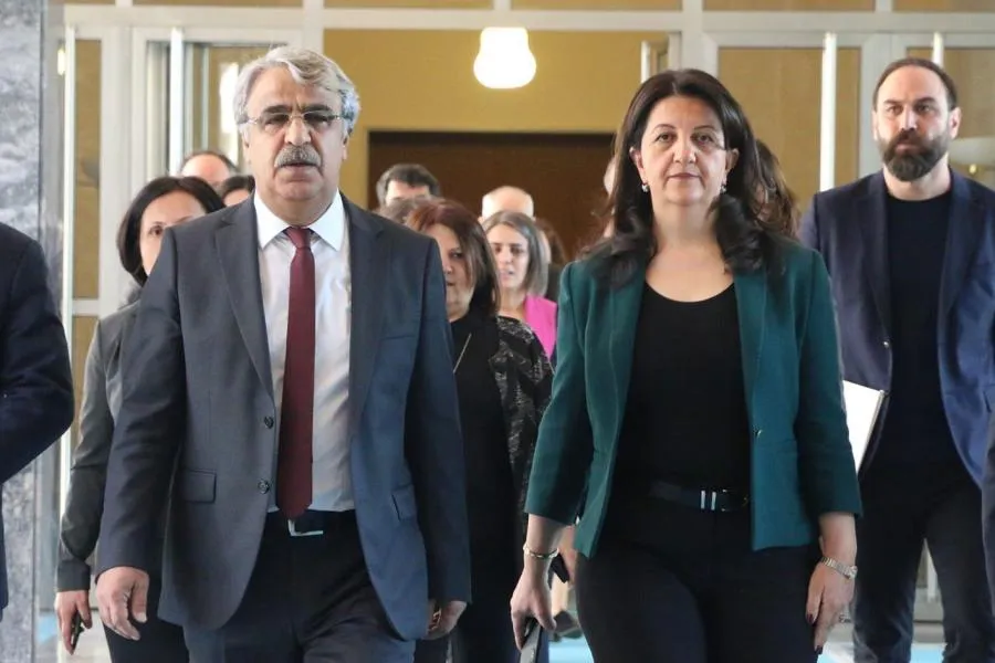 Pervin Buldan ve Mithat Sancar, AKP’li Efkan Ala ile görüştü
