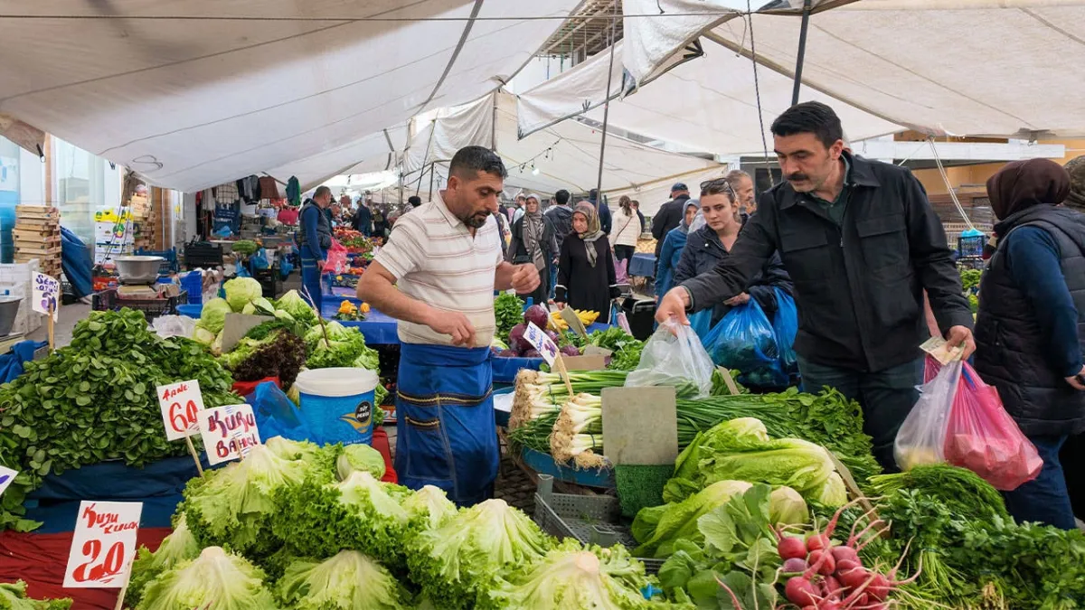 Dört kişilik ailenin açlık sınırı 48 bini geçti