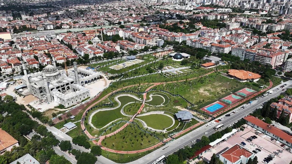Millet bahçesinin rantı ye ye bitmiyor