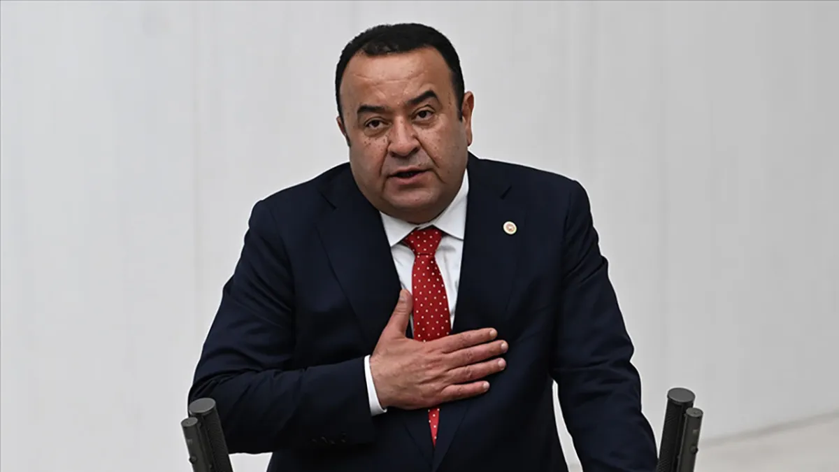 Adnan Beker'den "kirli adam" sözü nedeniyle Kemal Kılıçdaroğlu hakkında suç duyurusu ve 5 liralık tazminat davası