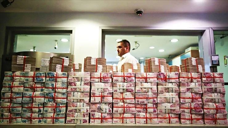 Bütçe açığı 942 milyar 835 milyon lira 