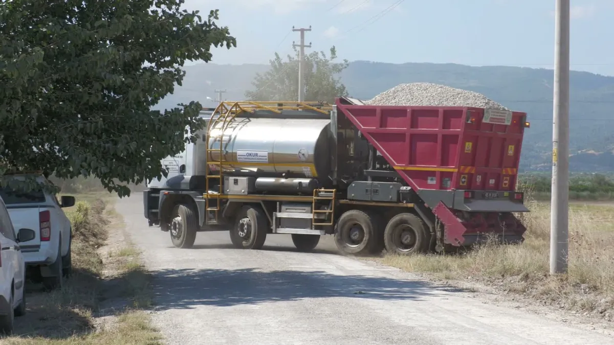 Manisa Büyükşehir Belediyesi'nden Ahmetli’ye 8 kilometrelik asfalt
