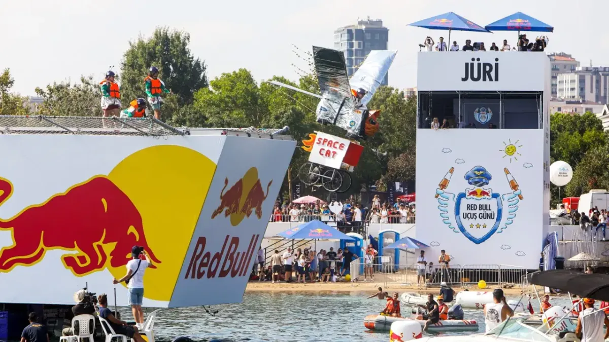 Red Bull Uçuş Günü'nde gençlik rüzgarı: Yarışacak takımların yüzde 60'ını üniversiteliler oluşturuyor