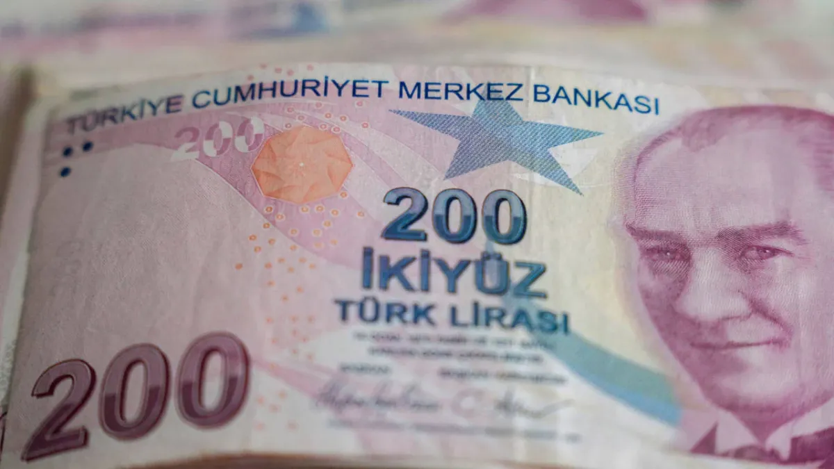 6 aylık bütçe açığı 942,8 milyar liraya ulaştı