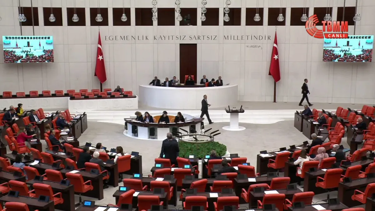 TBMM'de fındık araştırması önergesi tartışma yarattı: Üretici sorunları görüşülürken besin değeri polemiği yaşandı