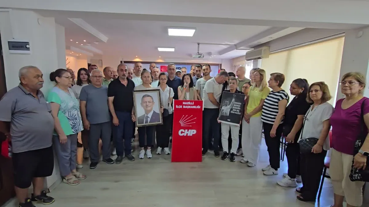 Nazilli'de görevden alınan CHP ilçe başkanı parti binasından ayrıldı