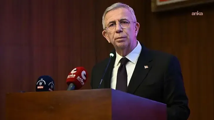 Mansur Yavaş: Bağlum'daki trafik kazasında 2 belediye personelimiz hayatını kaybetti