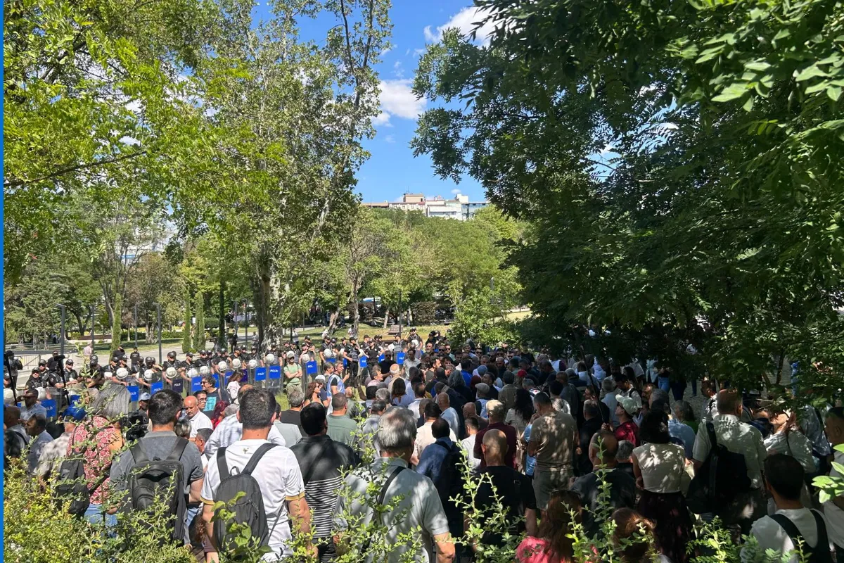 KESK'ten KHK hukuksuzluğuna karşı Ankara'da 24 saatlik adalet nöbeti!